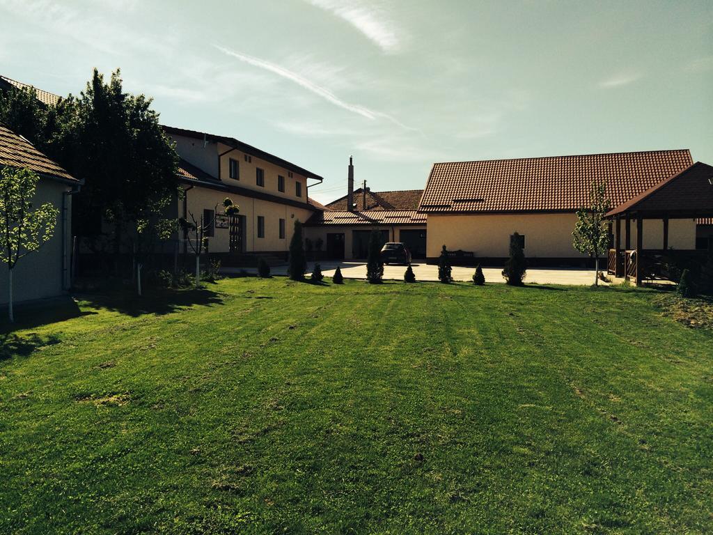 Pensiunea Marmis Riu Barbat Exterior foto